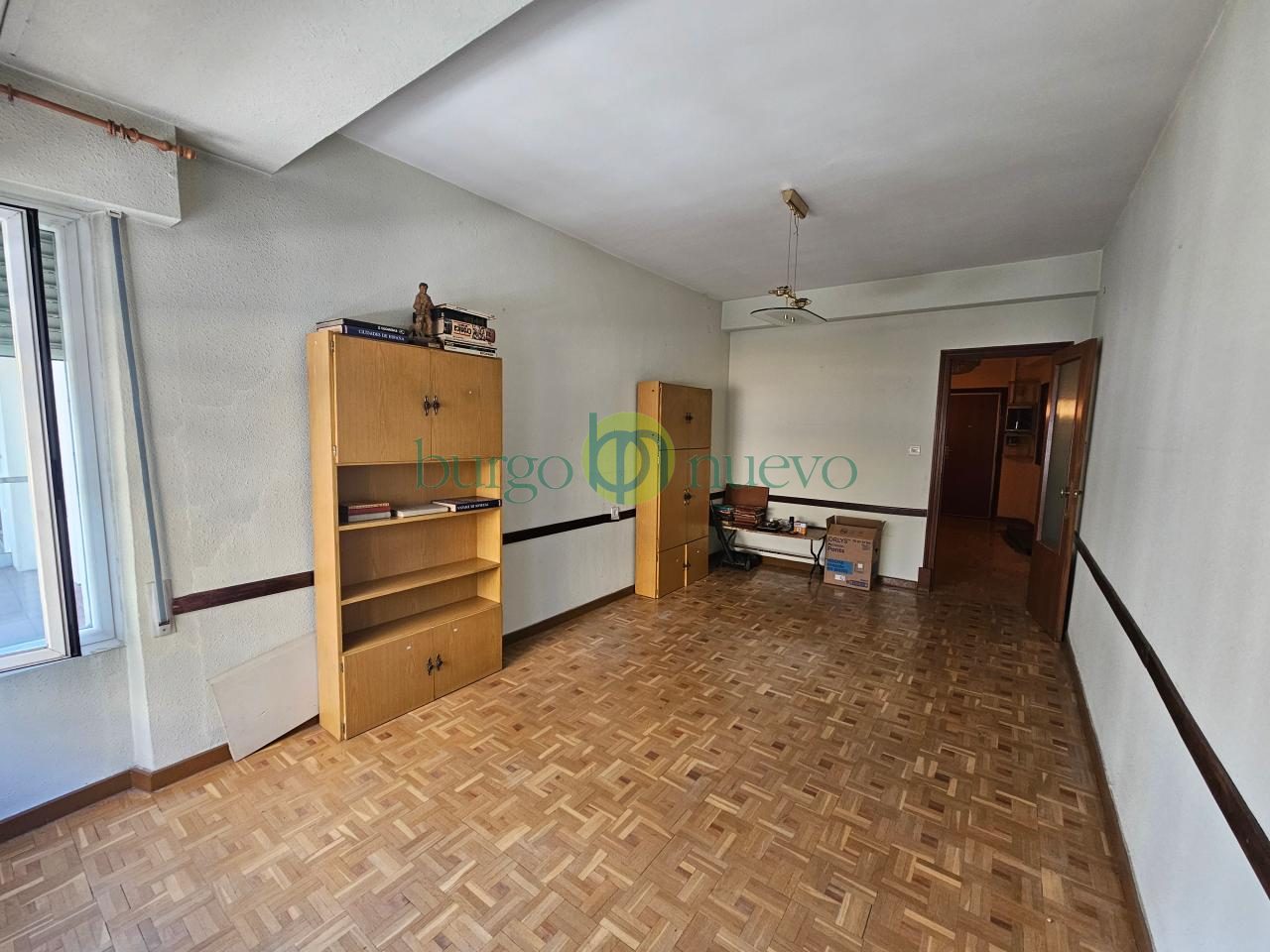VIVIENDA EN PLENO CENTRO DE LEON, CON TERRAZA EXTERIOR!! - Foto 3