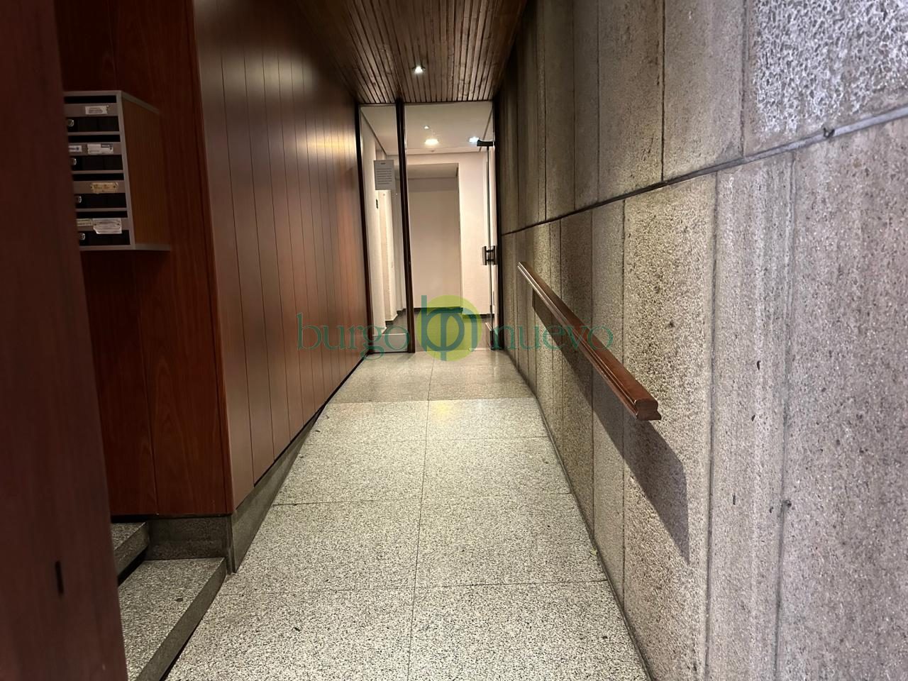 OFICINA ACONDICIONADA
