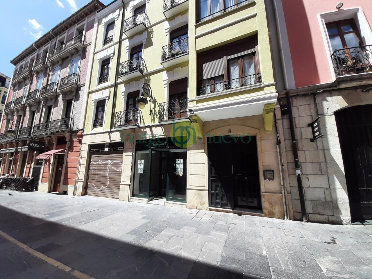 LOCAL ACONDICIONADO JUNTO CALLE ANCHA Y CATEDRAL