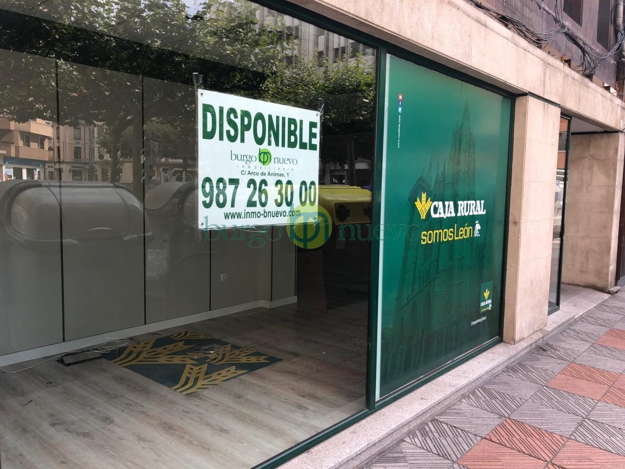 LOCAL ACONDICIONADO EN PLAZA CORTES LEONESAS