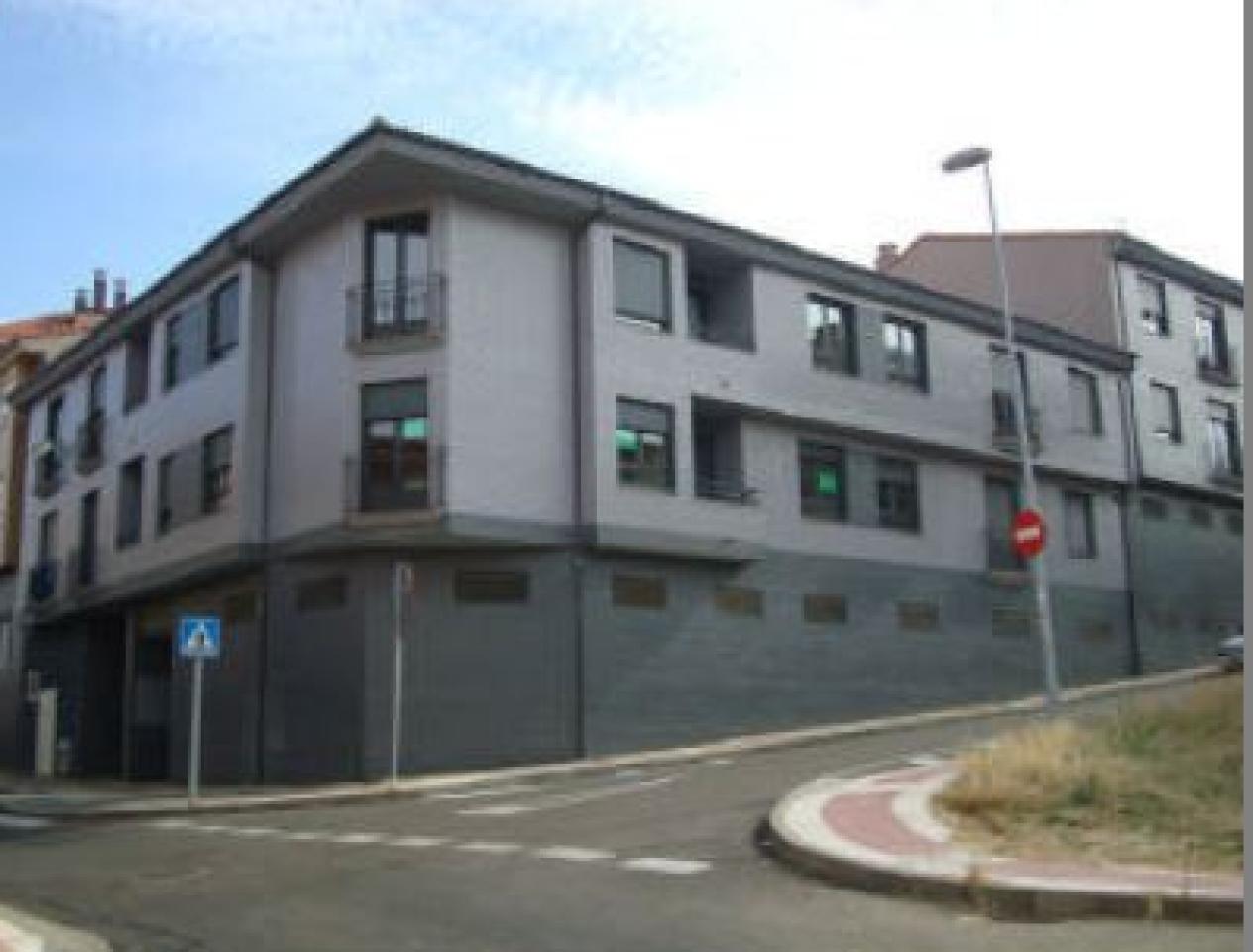 VENTA DE NAVE EN VILLANUEVA DEL CARNERO, LEON