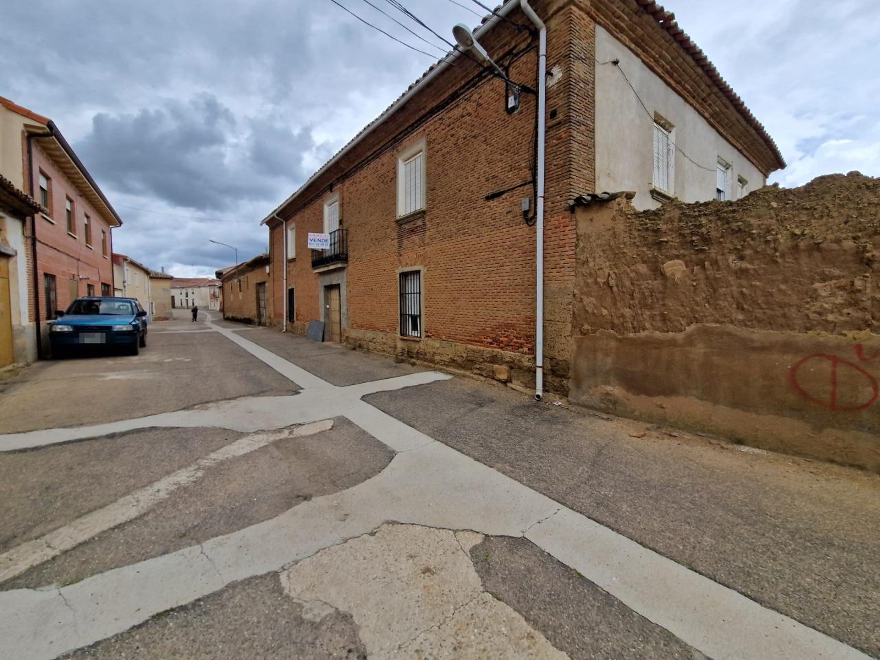 VENTA DE CASA EN VILLANUEVA DEL CAMPO