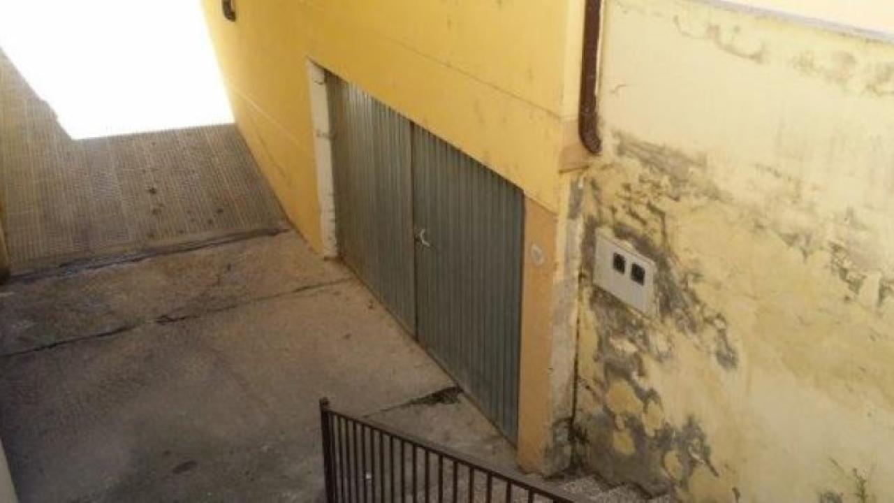 PLAZA DE GARAJE A LA VENTA MANSILLA DE LAS MULAS.