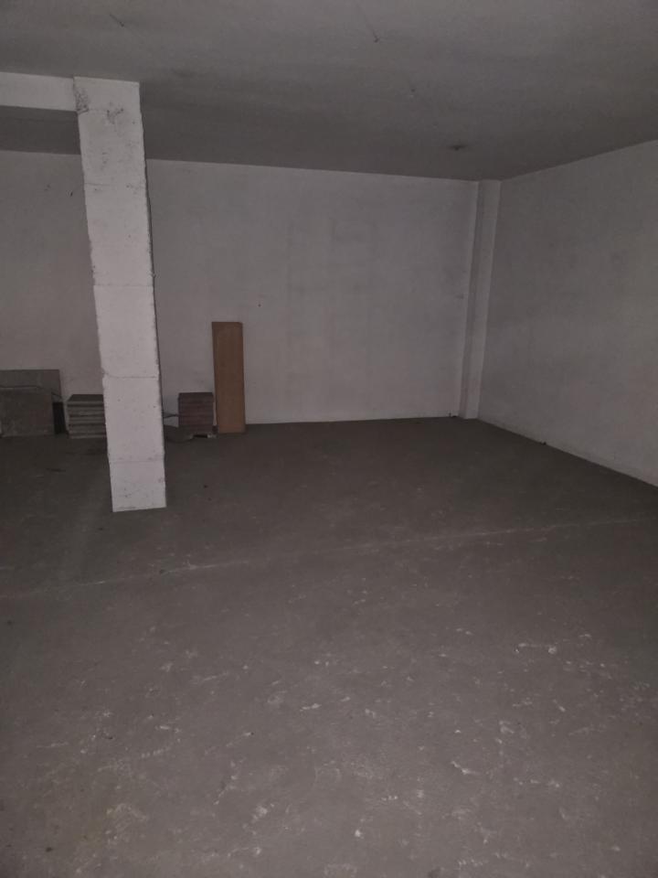 LOCAL EN TROBAJO DEL CAMINO, LEON