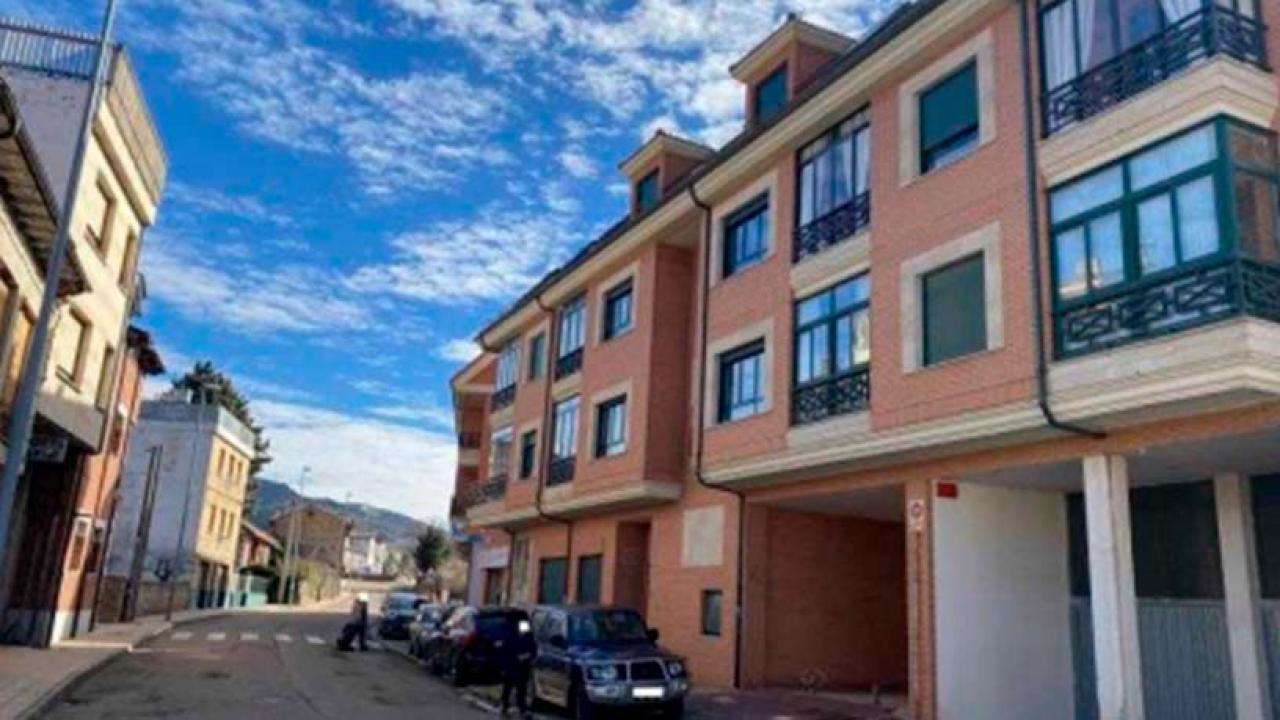 VENTA DE OFICINA EN BOÑAR, LEON