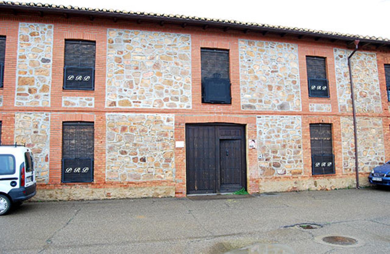 VENTA DE POSADA EN SANTA MARIA DE LA VEGA