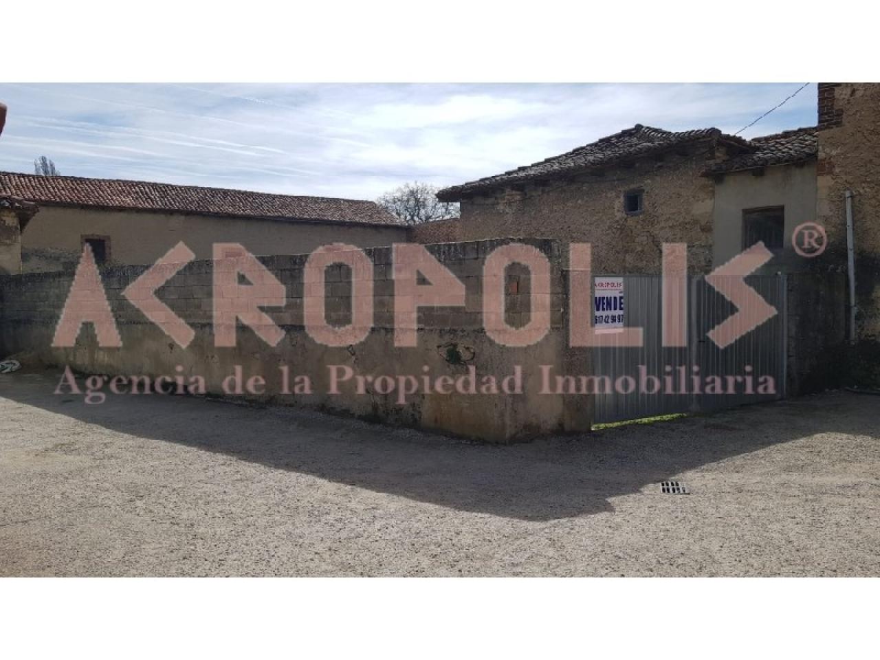 VENTA DE SUELO EN BOÑAR, LEON