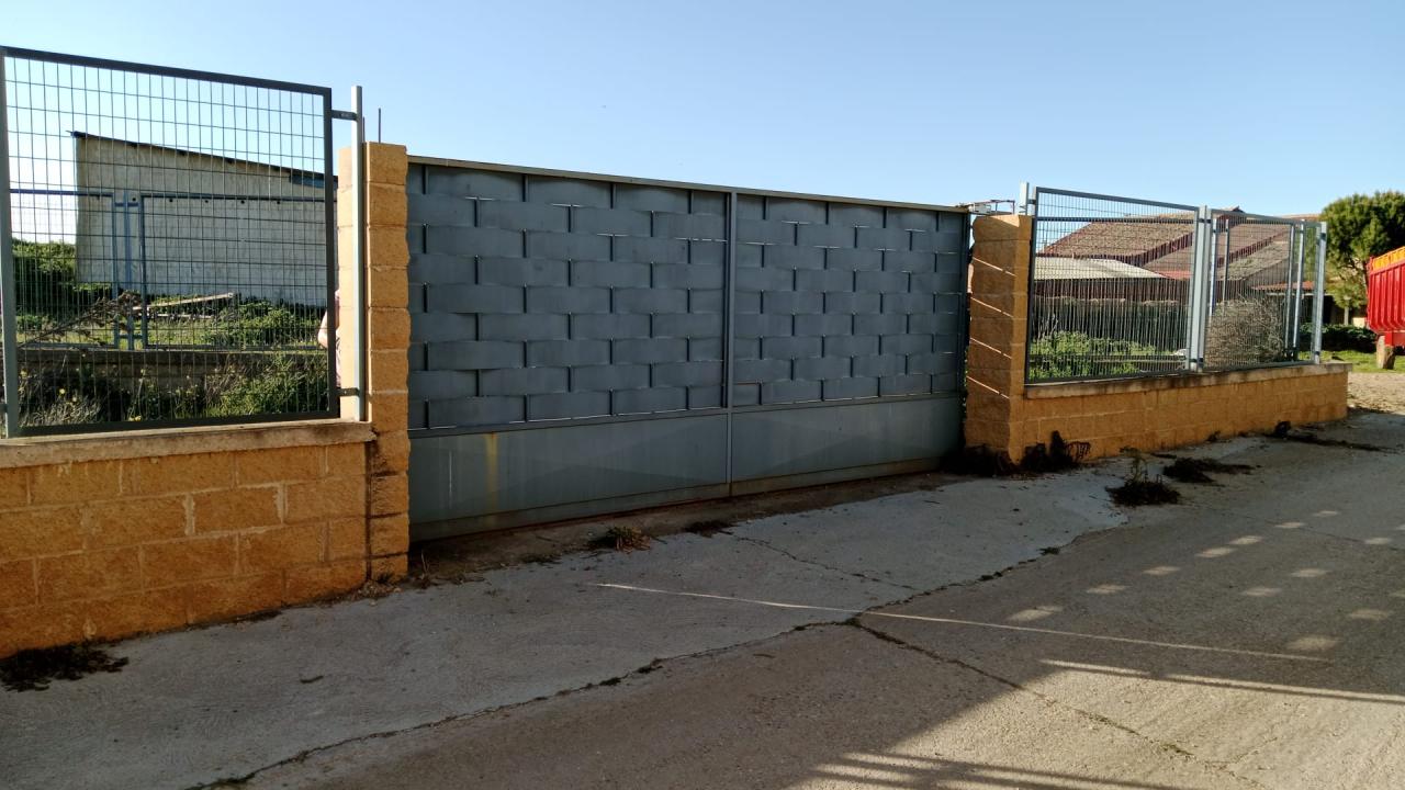 VENTA DE SOLAR EN CERECINOS DE CAMPOS