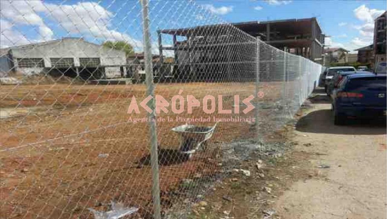 VENTA DE SOLAR EN TORO