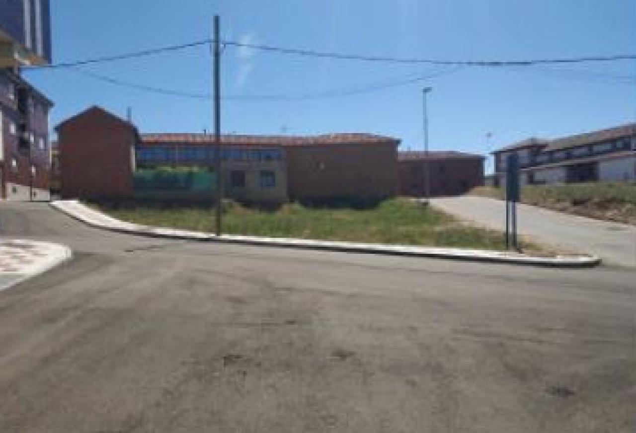 VENTA DE SOLAR EN VILLAQUILAMBRE