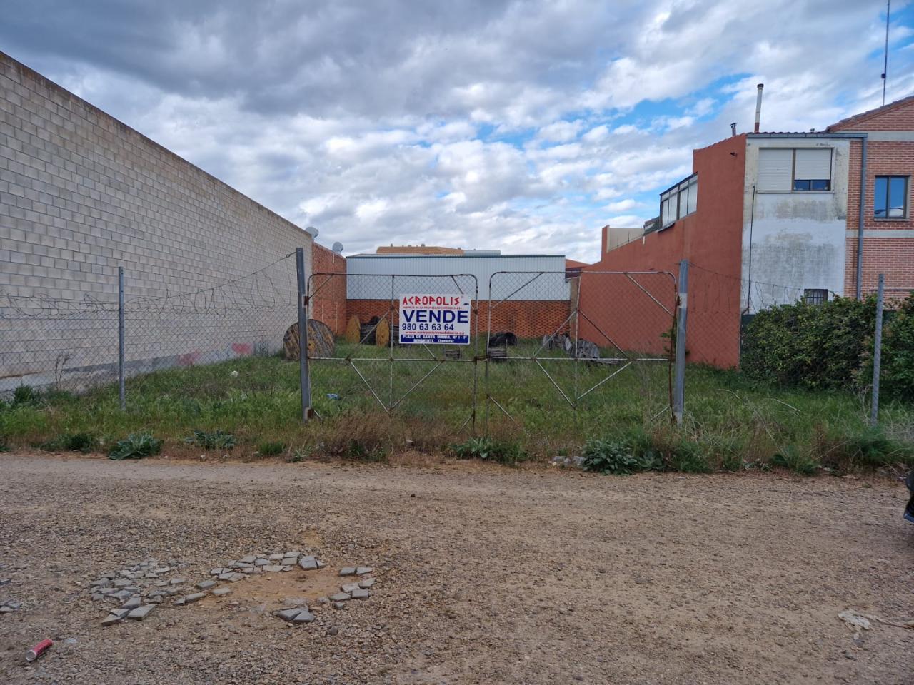 VENTA DE SOLAR EN BENAVENTE
